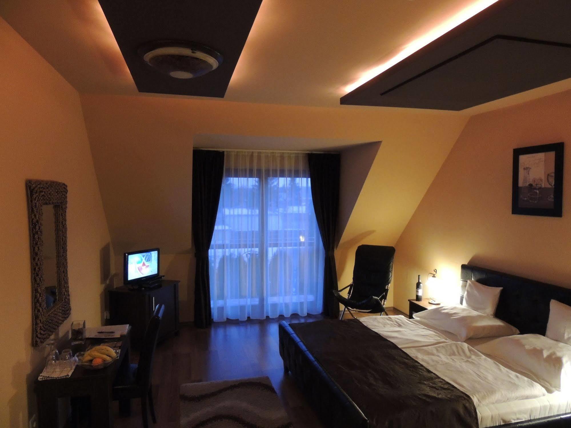 Bajor Panzió Bük-Bükfürdő, Adults Only 12plus Buk Exterior foto